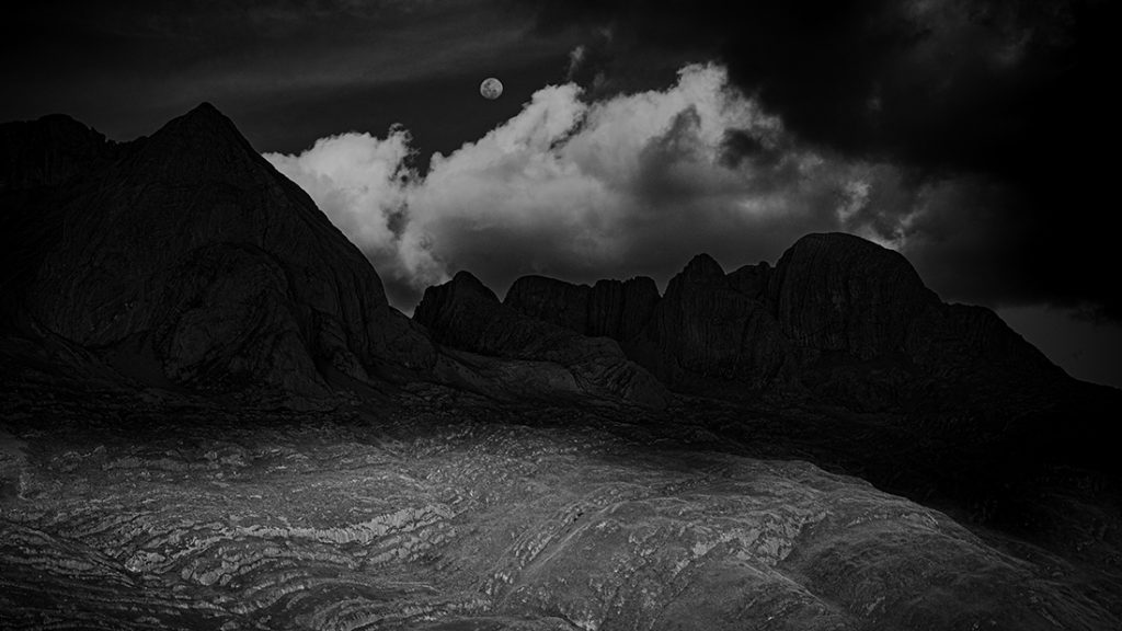 UB1_8717-2-bw72 1100